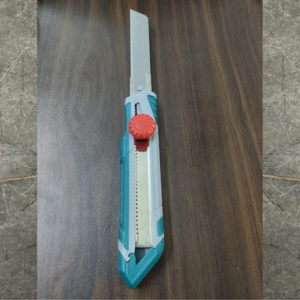 TOTAL Snap-off Blade Knife THT511826