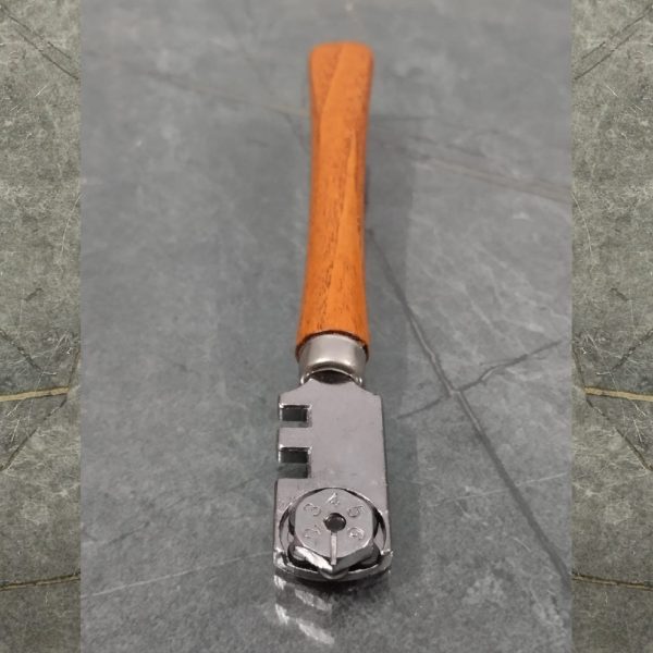 TOTAL THT561301 Glass Cutter 130mm