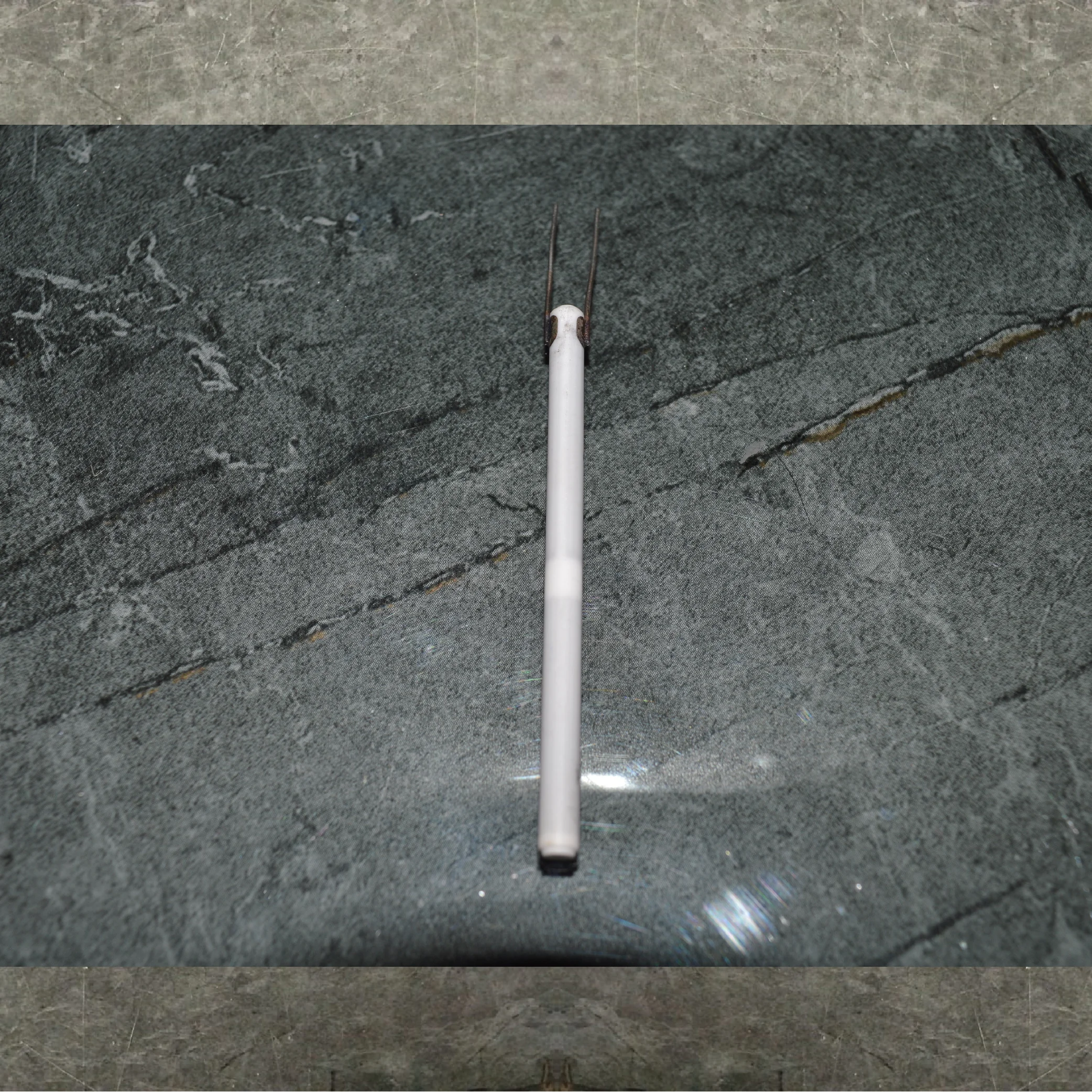 Ceramic LCD temperature adjustment iron element